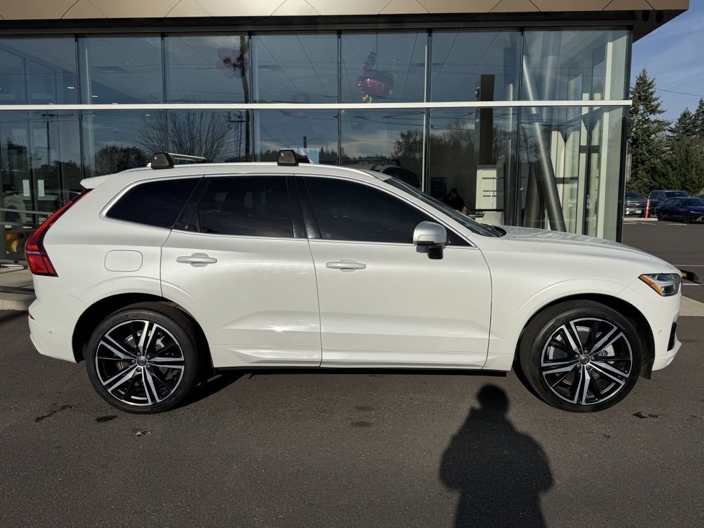 Used 2018 Volvo XC60 T6 R-Design w/ Convenience Package image 8