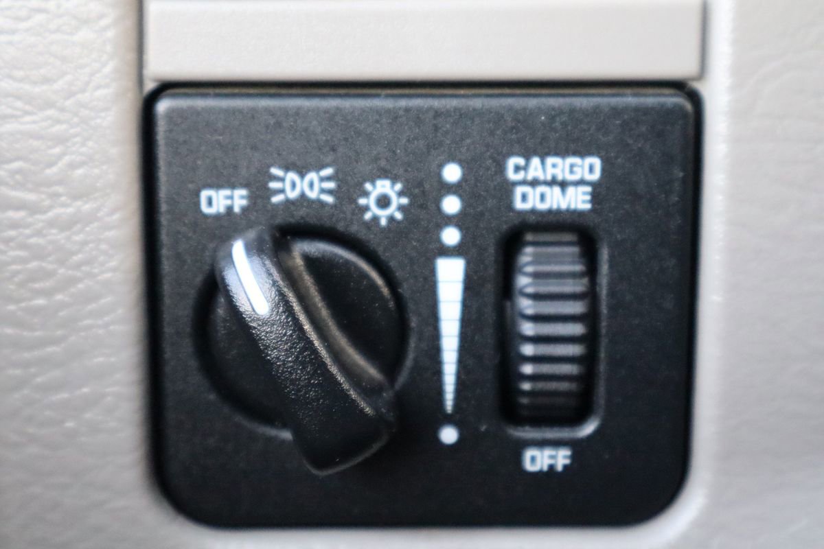 Used 2003 Dodge Ram 2500 Truck ST image 28