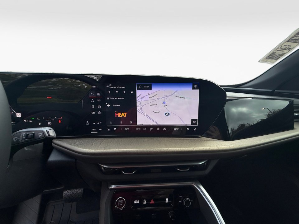 New 2025 Audi Q5 Premium Plus image 17