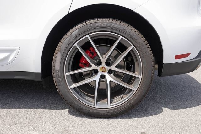 Used 2025 Porsche Macan S AWD/4WD image 6