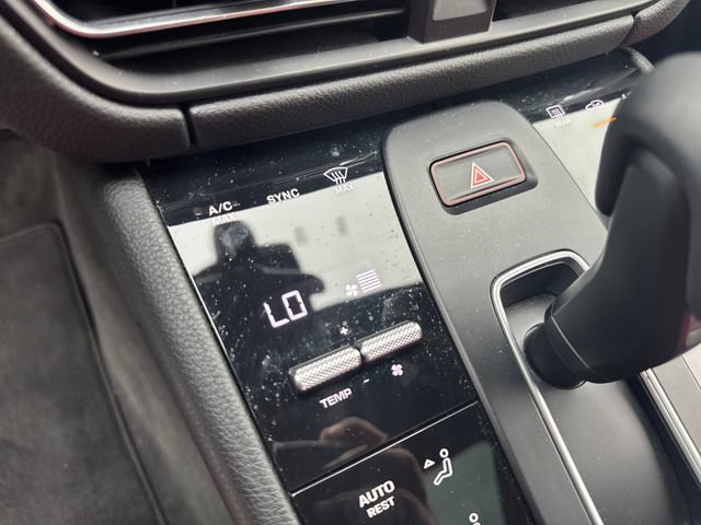 Used 2022 Porsche Macan AWD/4WD image 37