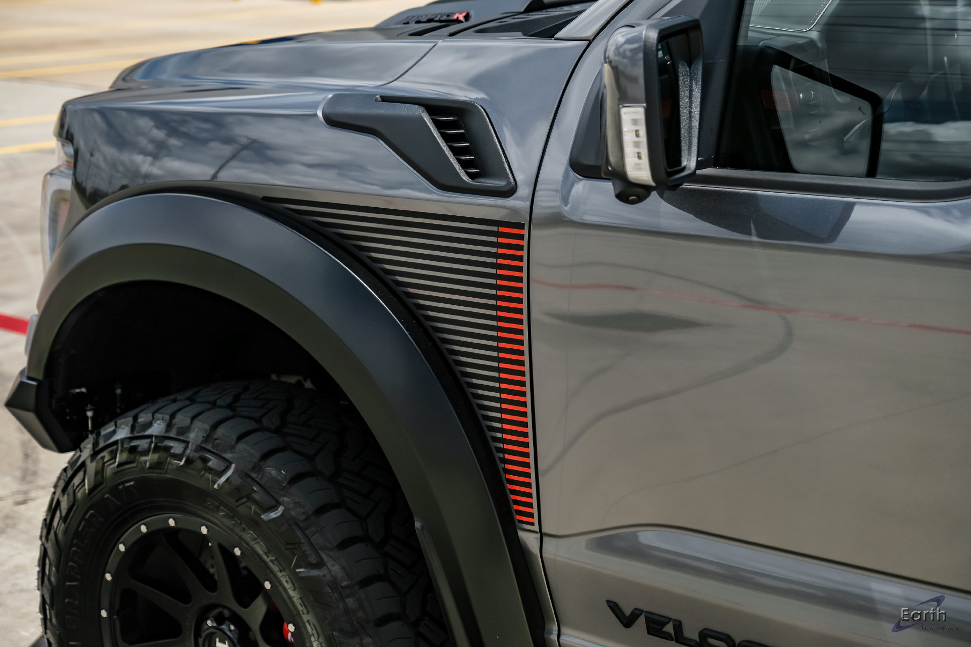 Used 2025 Ford F150 Raptor w/ Equipment Group 803A Raptor R AWD/4WD image 44