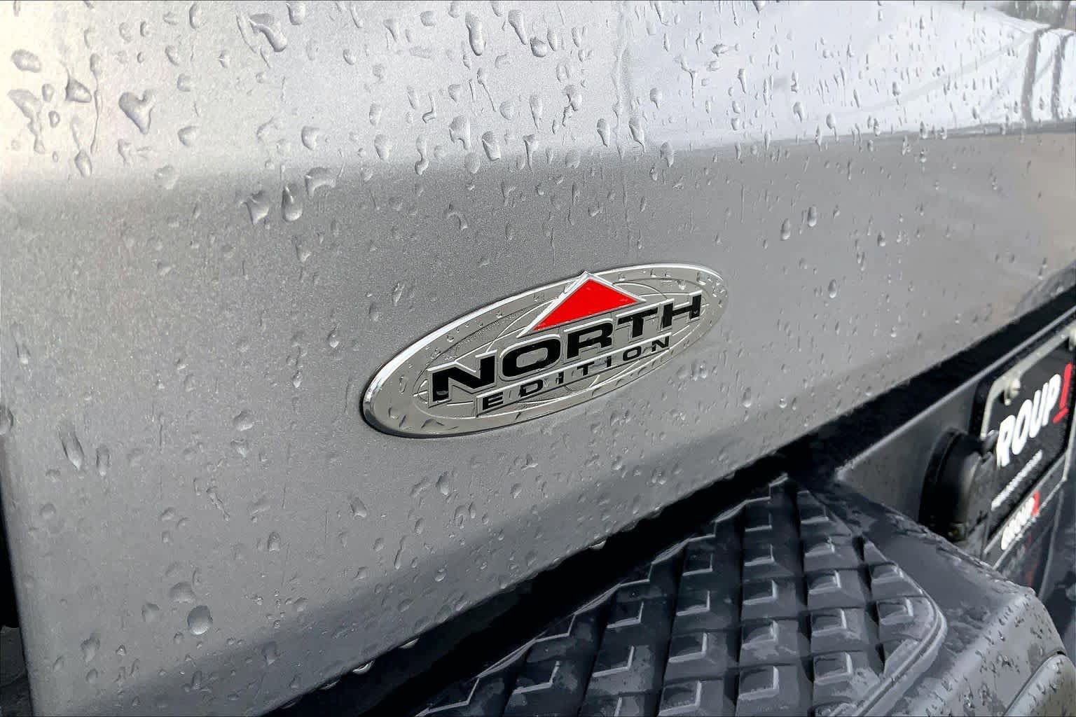 Used 2020 Jeep Gladiator Overland AWD/4WD image 10