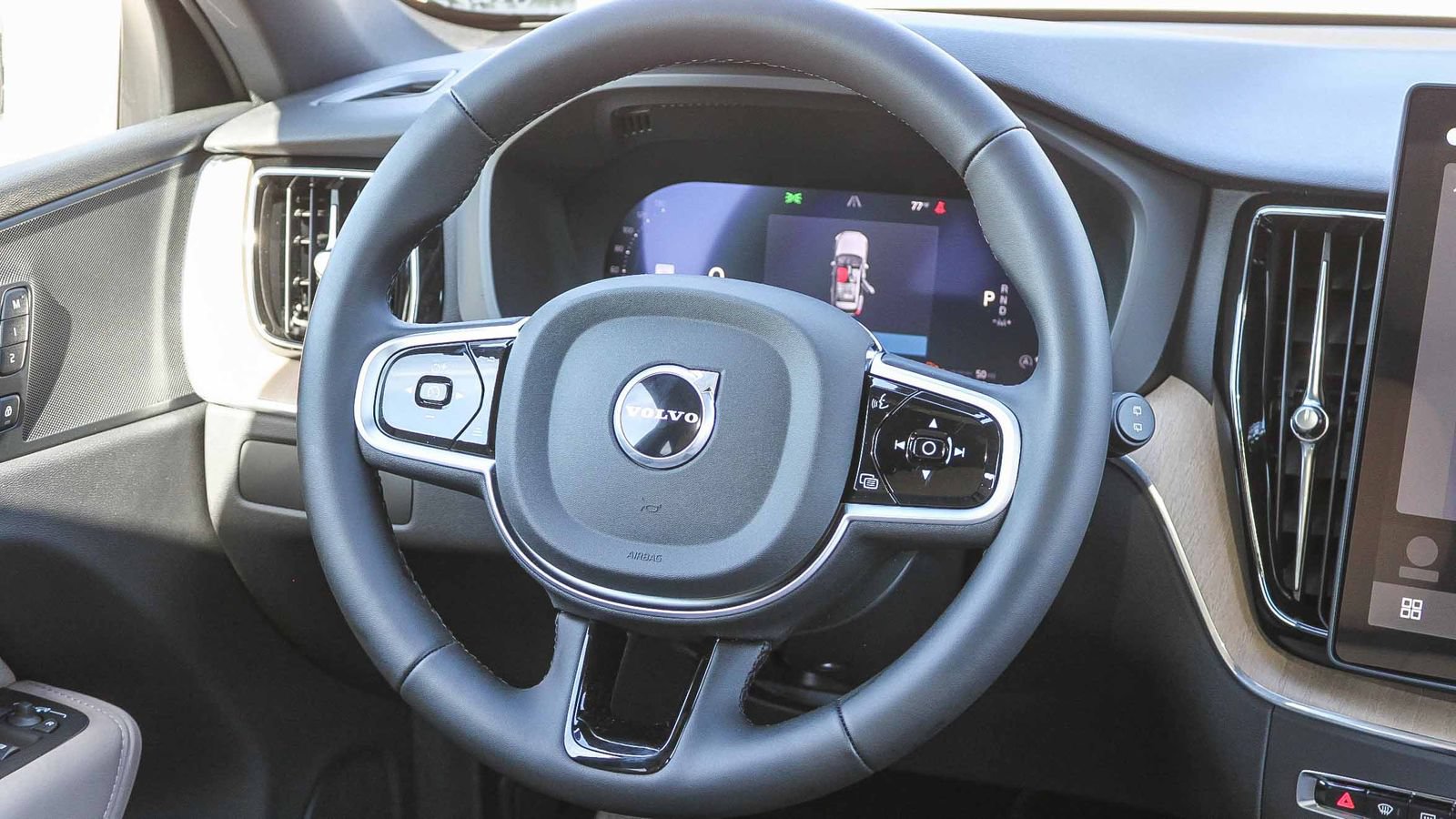 New 2026 Volvo XC60 B5 Plus w/ Protection Package Premier AWD/4WD image 18