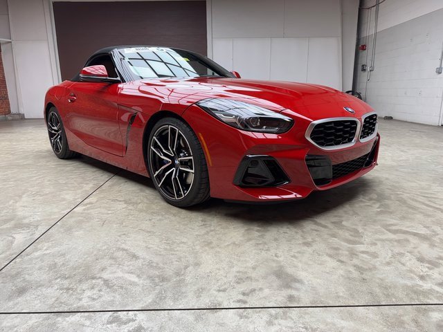 Certified 2023 BMW Z4 sDrive30i w/ Dynamic Handling Package image 7