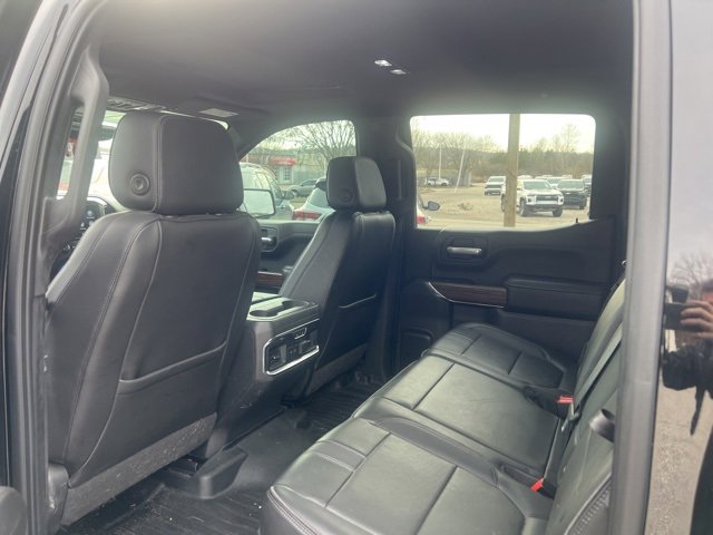 Used 2021 Chevrolet Silverado 1500 High Country w/ Technology Package image 8