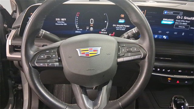 Used 2025 Cadillac XT4 Premium Luxury image 13