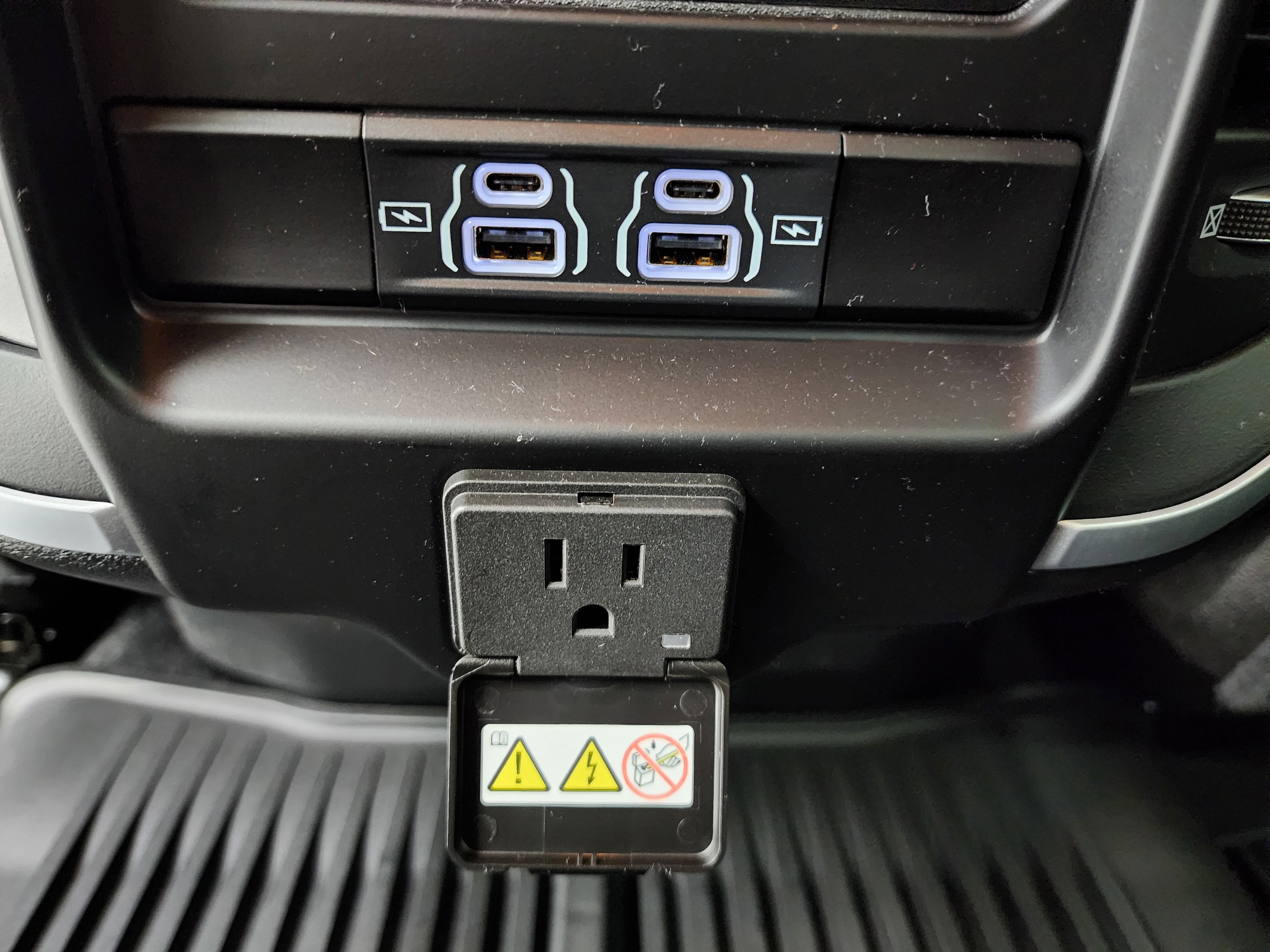 Used 2021 RAM 3500 Big Horn w/ Level B Equipment Group image 43