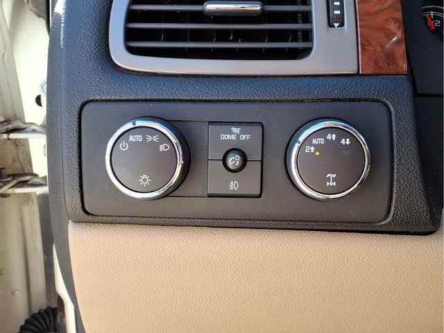 Used 2008 Chevrolet Suburban LTZ w/ LTZ Preferred Equipment Group image 12