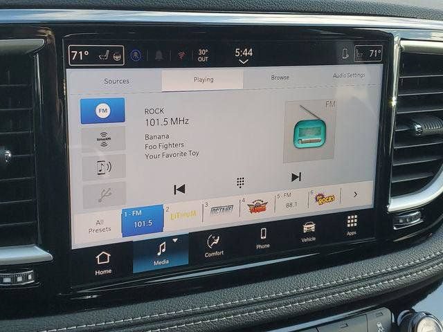 New 2026 Chrysler Pacifica Select FWD image 25