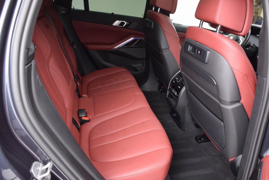Used 2022 BMW X6 M50i w/ Executive Package image 18