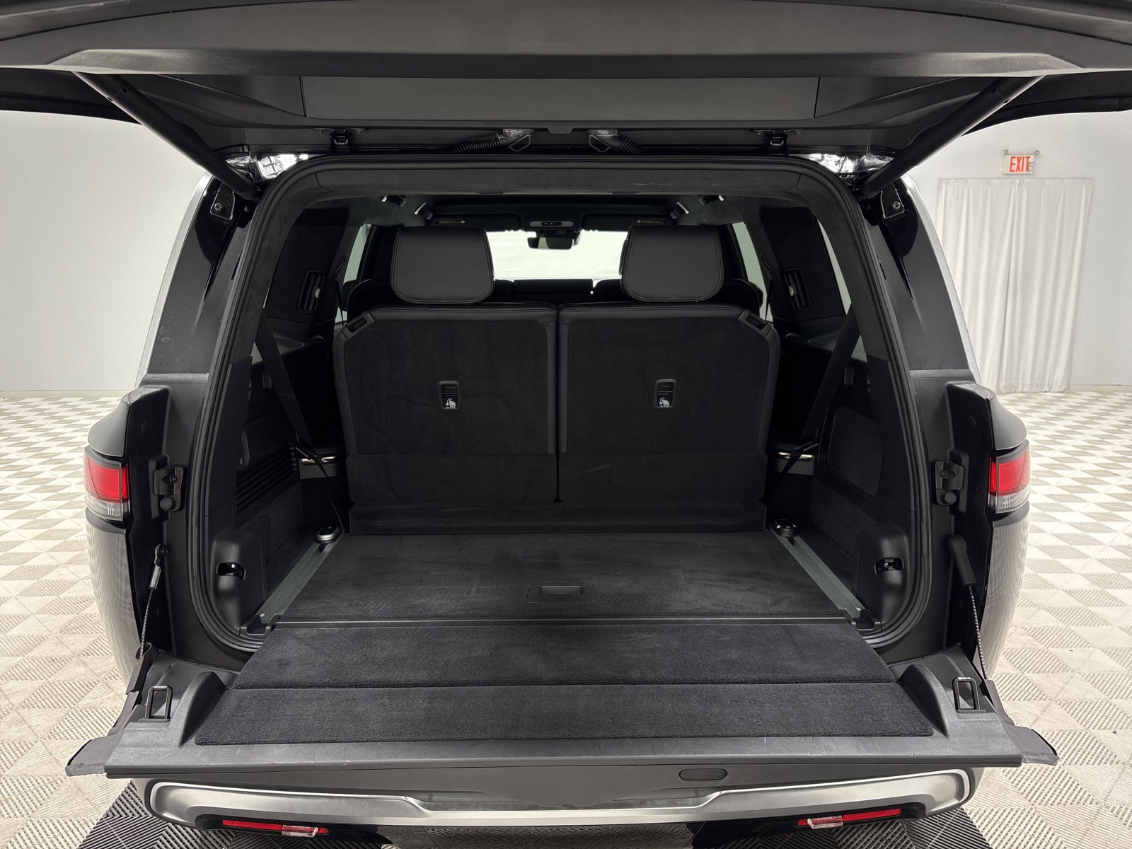 Used 2023 Rivian R1S Adventure Quad AWD/4WD image 15