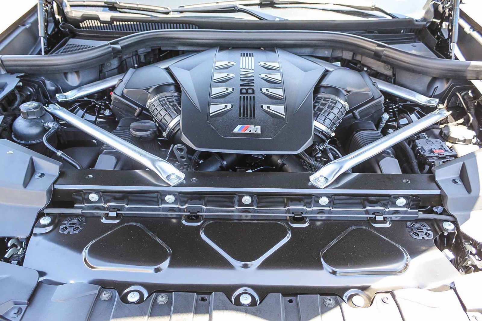 New 2026 BMW X6 M60i image 26