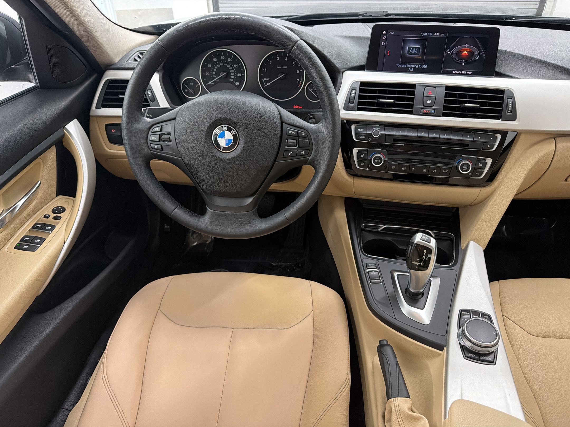 Used 2018 BMW 320i Sedan RWD image 26