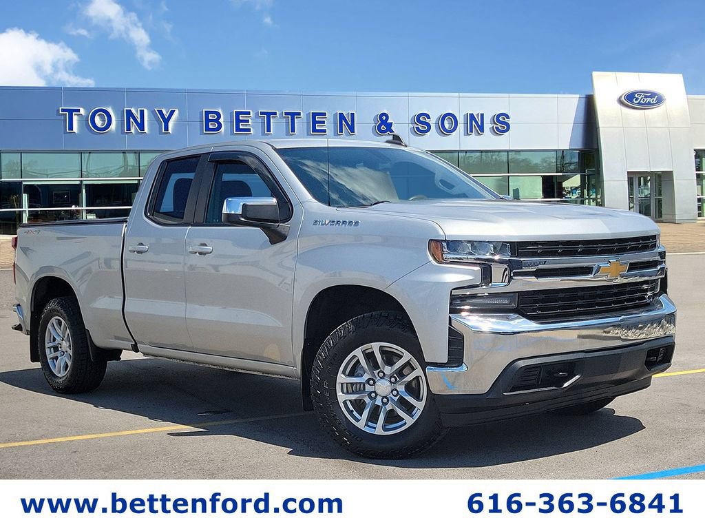 Used 2020 Chevrolet Silverado 1500 LT AWD/4WD image 1
