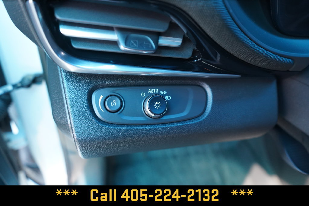 Used 2024 Buick Envista Sport Touring w/ Convenience II Package FWD image 29