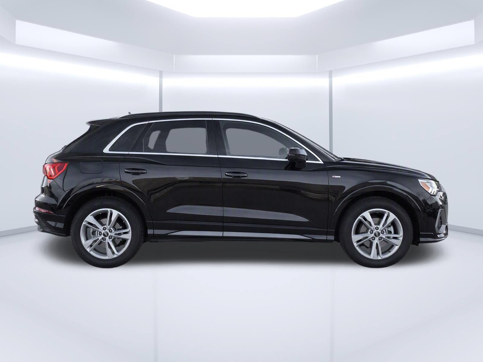 Certified 2024 Audi Q3 2.0T Premium AWD/4WD image 8