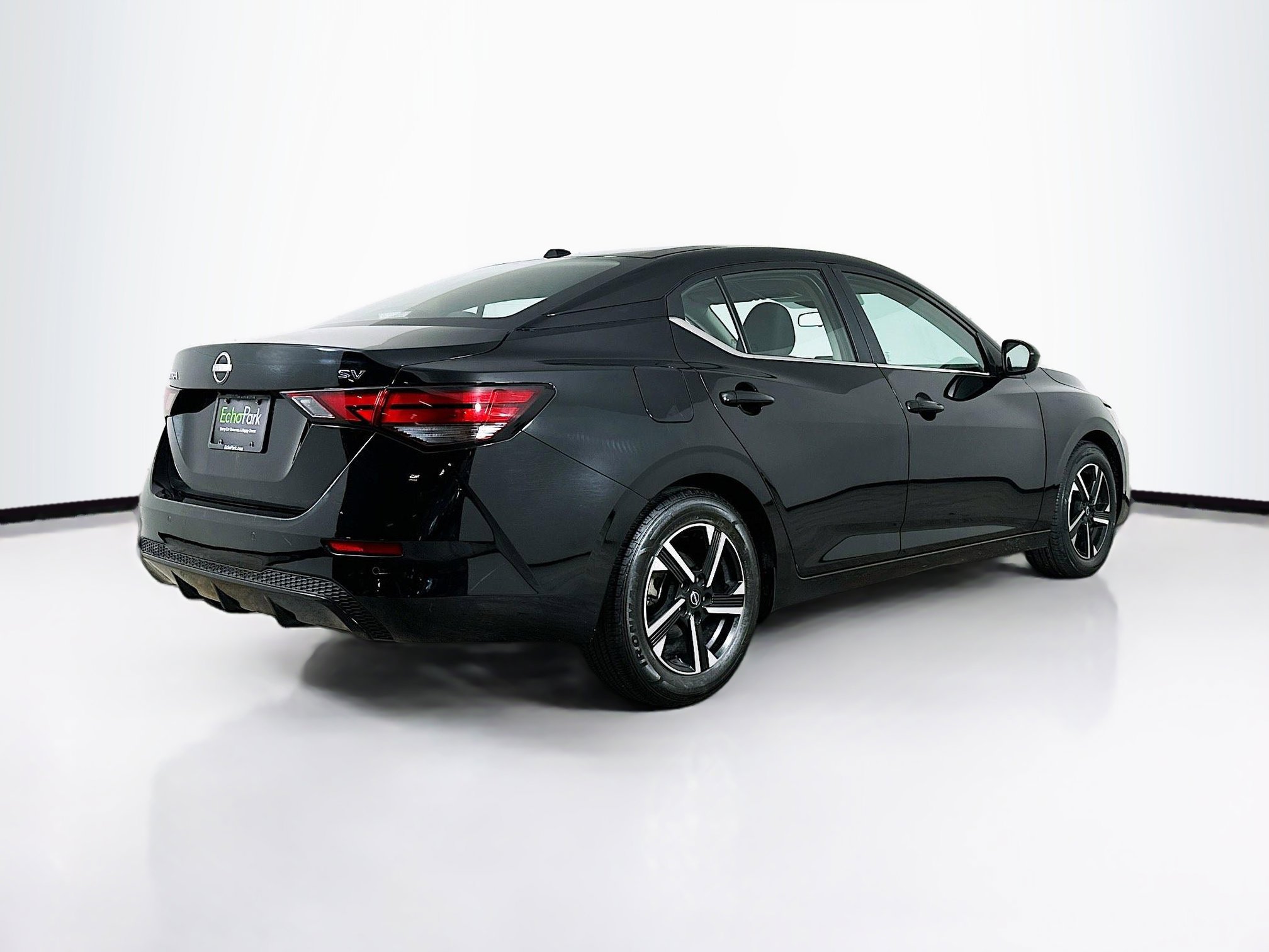 Used 2024 Nissan Sentra SV image 9