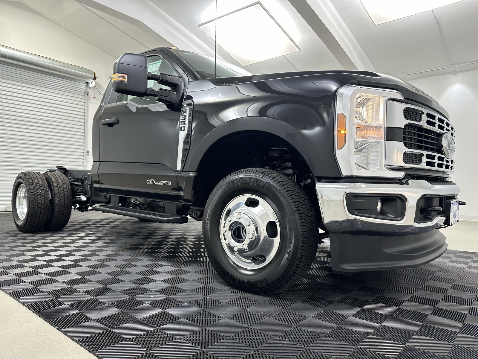 New 2025 Ford F350 XL w/ XL Chrome Package image 1