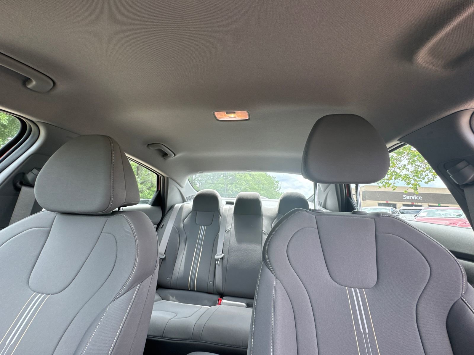 Certified 2025 Hyundai Elantra Sport FWD image 31
