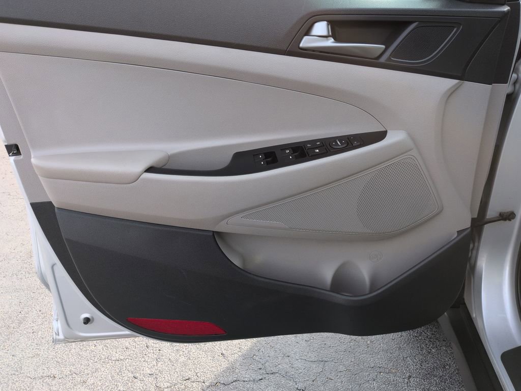 Used 2016 Hyundai Tucson SE w/ Option Group 02 AWD/4WD image 10