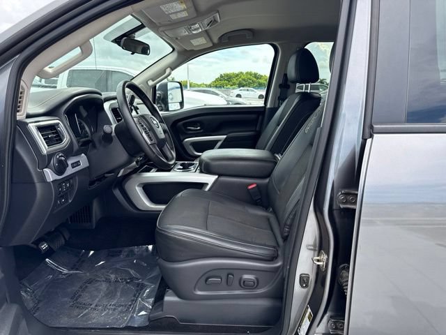 Used 2019 Nissan Titan PRO-4X w/ Pro-4x Utility Package AWD/4WD image 2