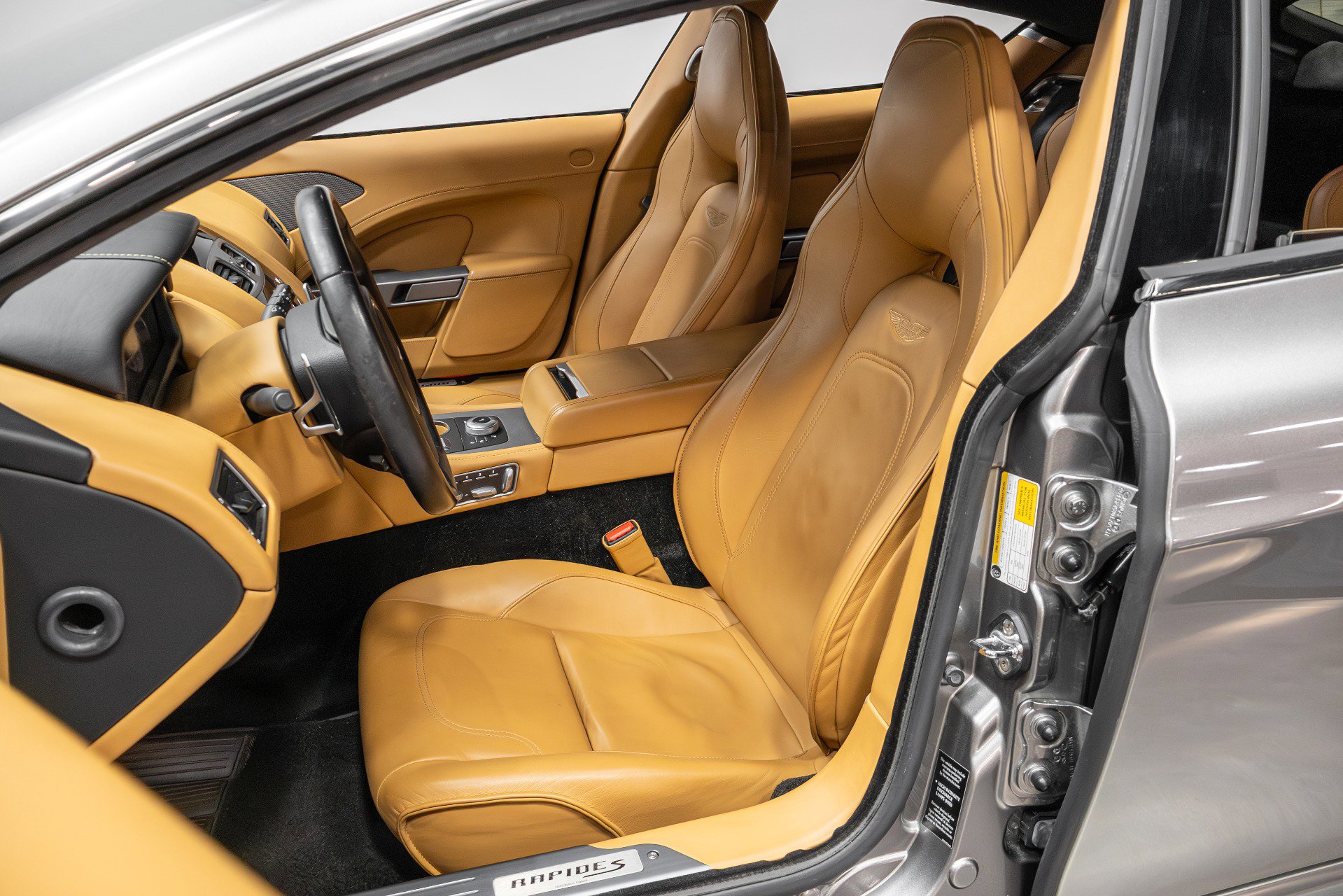 Used 2016 Aston Martin Rapide S image 7