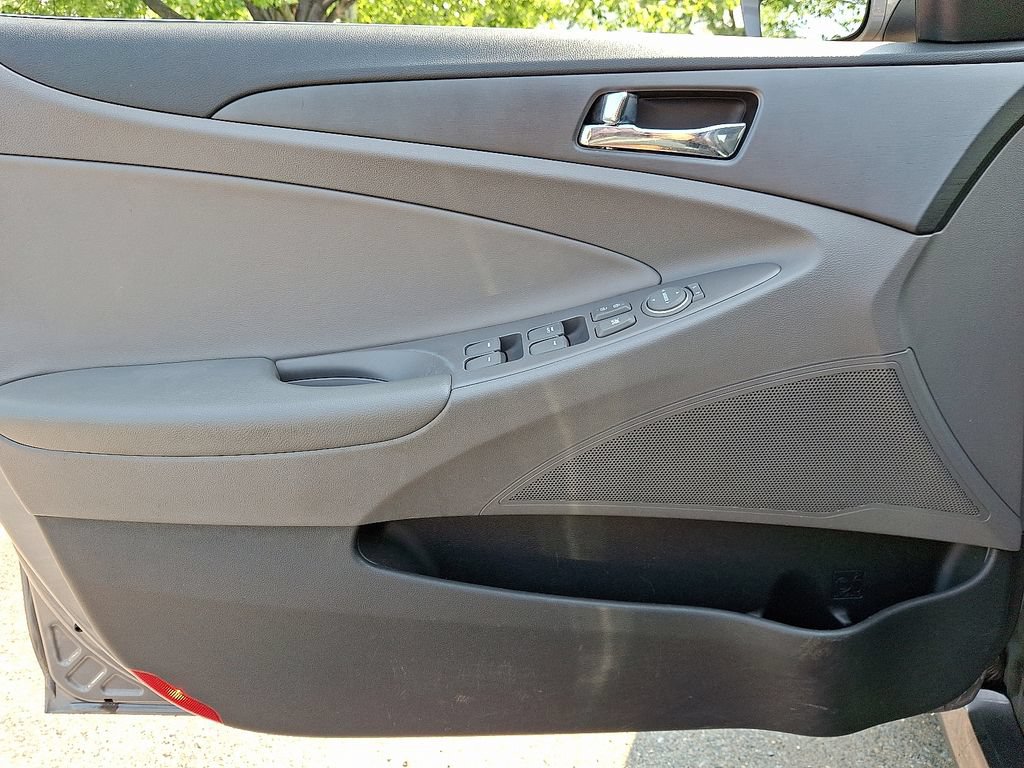 Used 2014 Hyundai Sonata GLS w/ Popular Equipment Group 2 FWD image 12