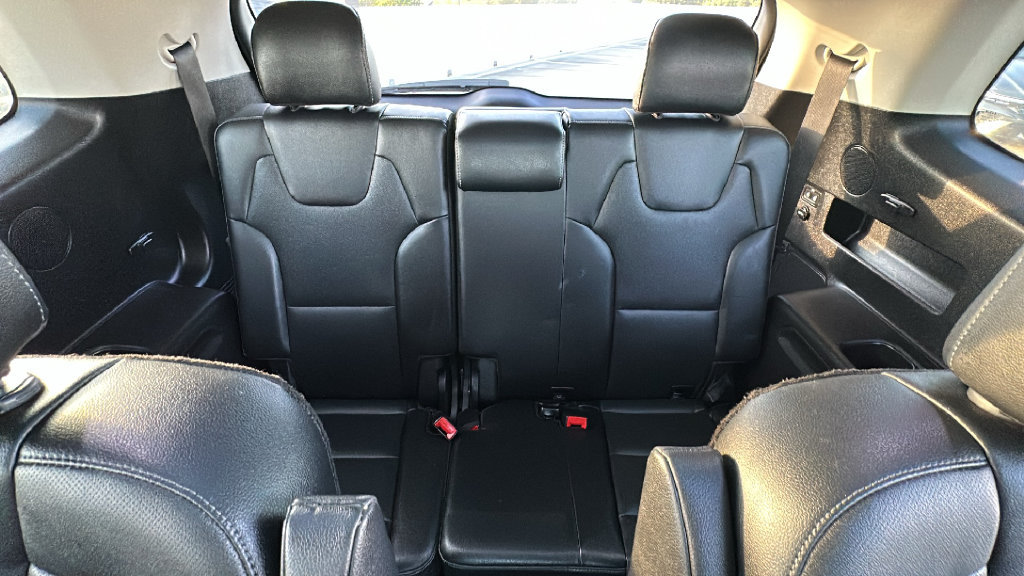 Used 2025 Kia Telluride SX w/ SX Captain's Chair Package FWD image 36