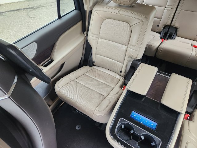 Certified 2023 Lincoln Navigator Reserve AWD/4WD image 15