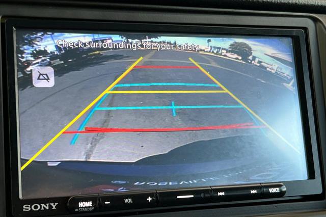 Certified 2019 Toyota Highlander Plus FWD image 22