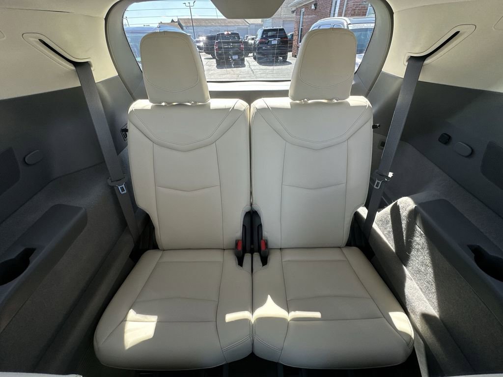 Used 2024 Cadillac XT6 Premium Luxury w/ Technology Package image 24