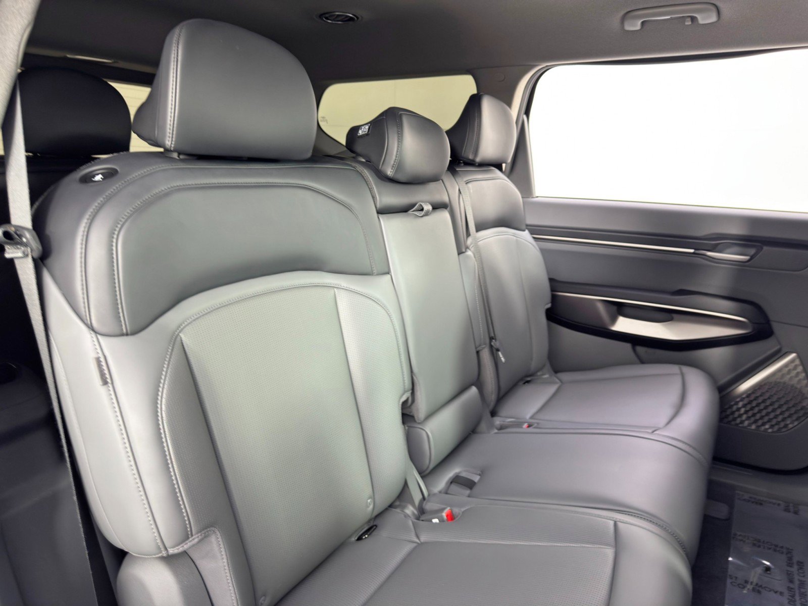 Used 2024 Kia EV9 Light image 41