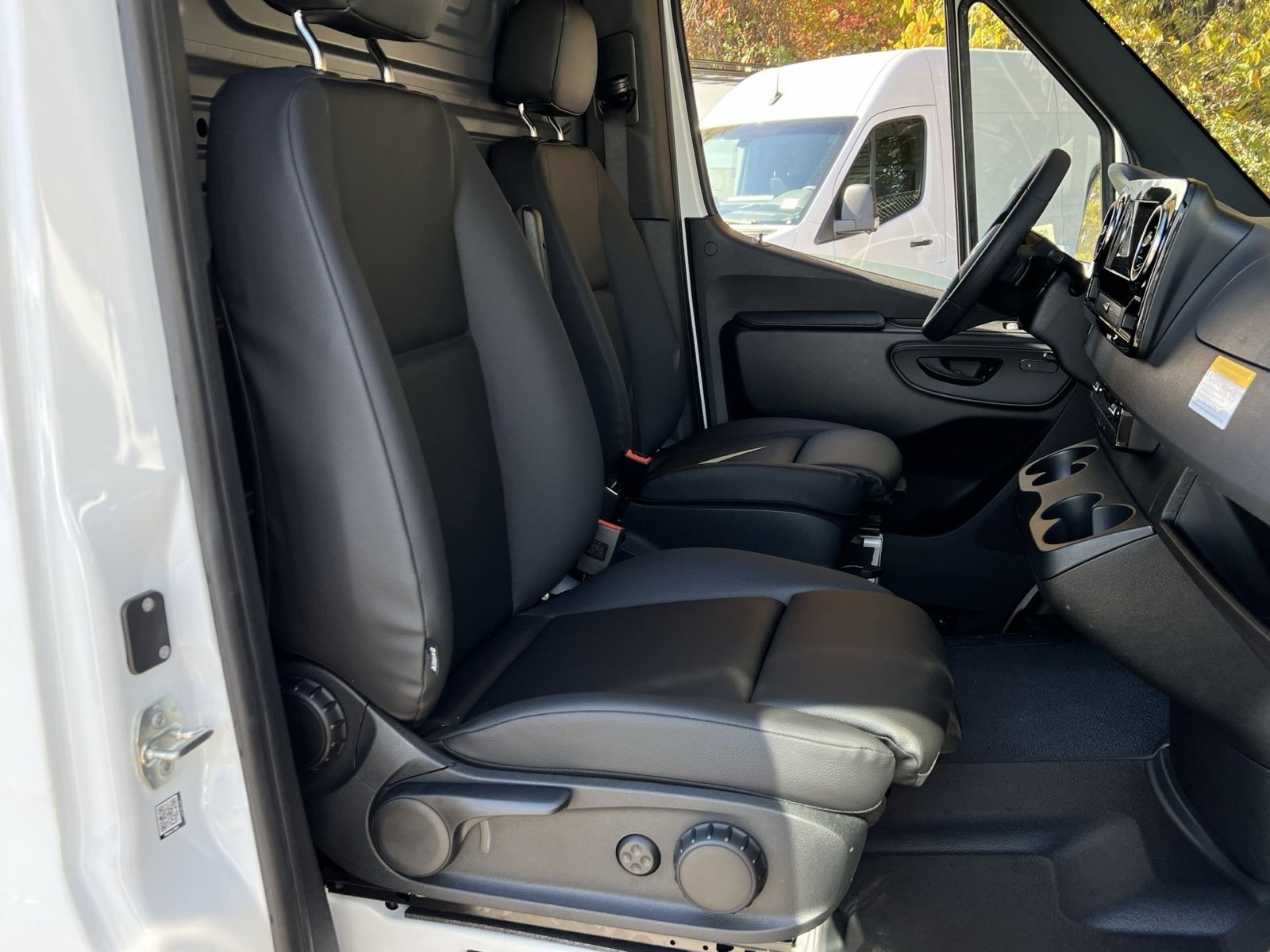 New 2026 Mercedes-Benz Sprinter 2500 image 27