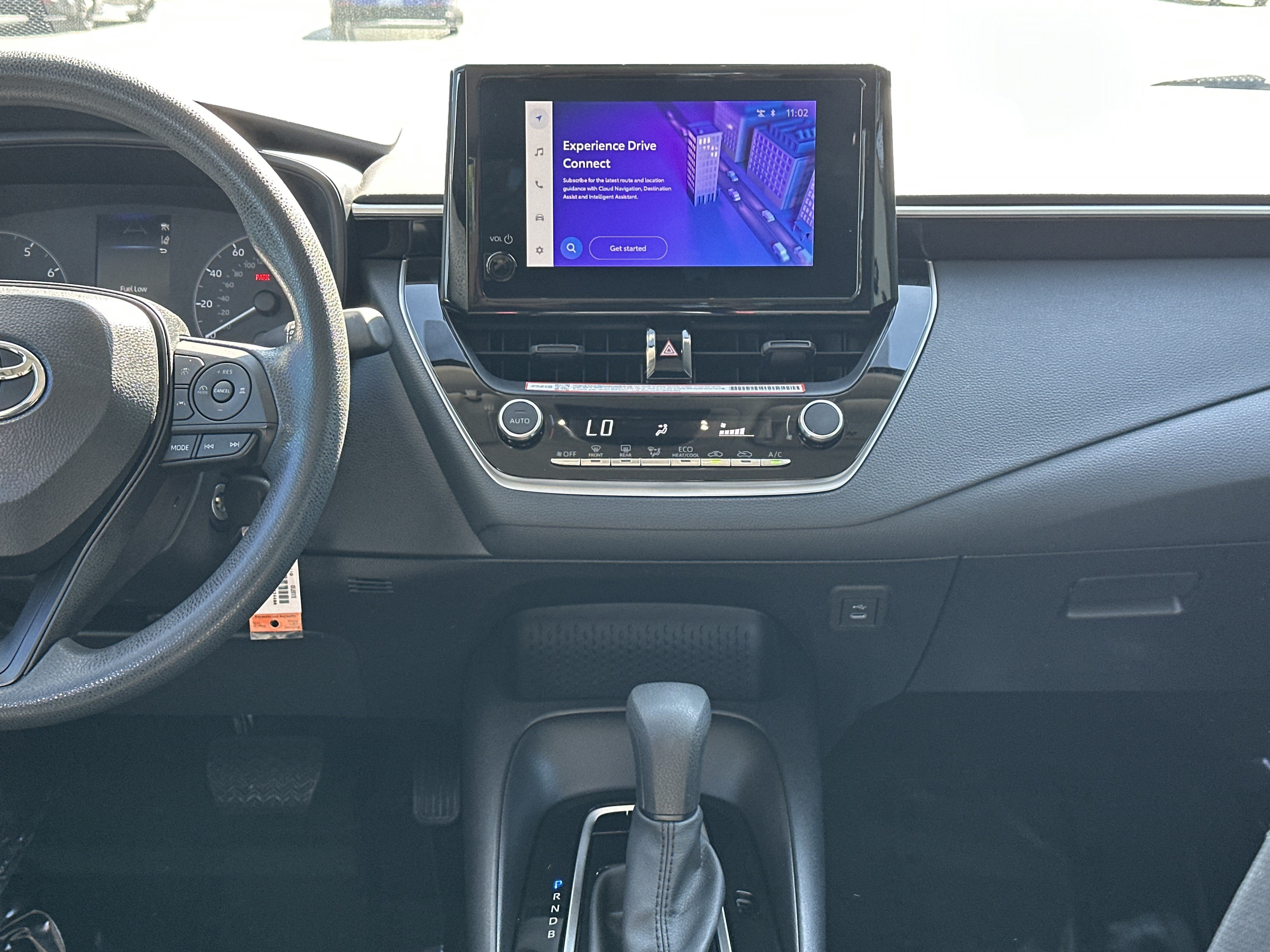 Used 2025 Toyota Corolla LE FWD image 29