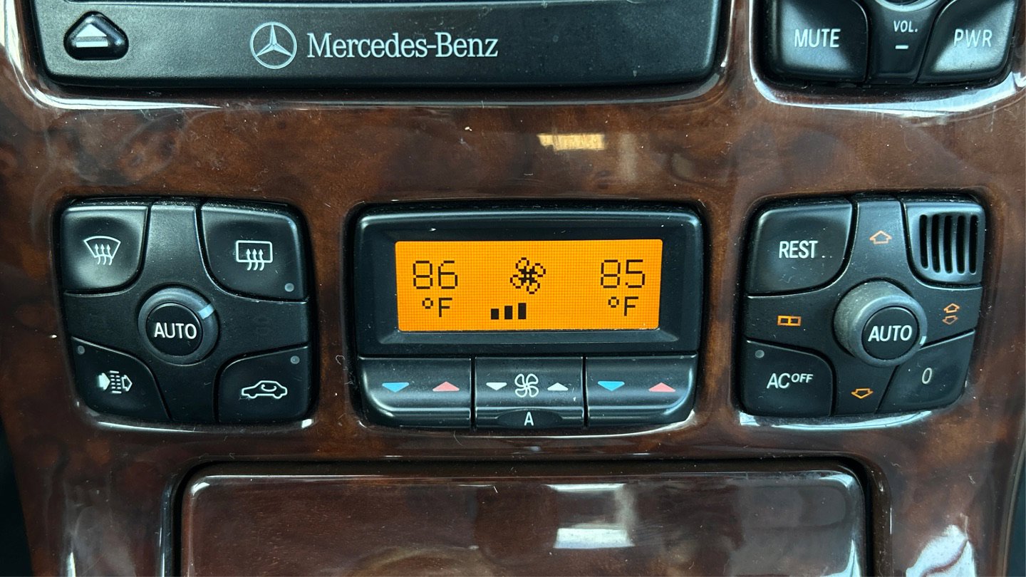 Used 2002 Mercedes-Benz CL 500 image 25