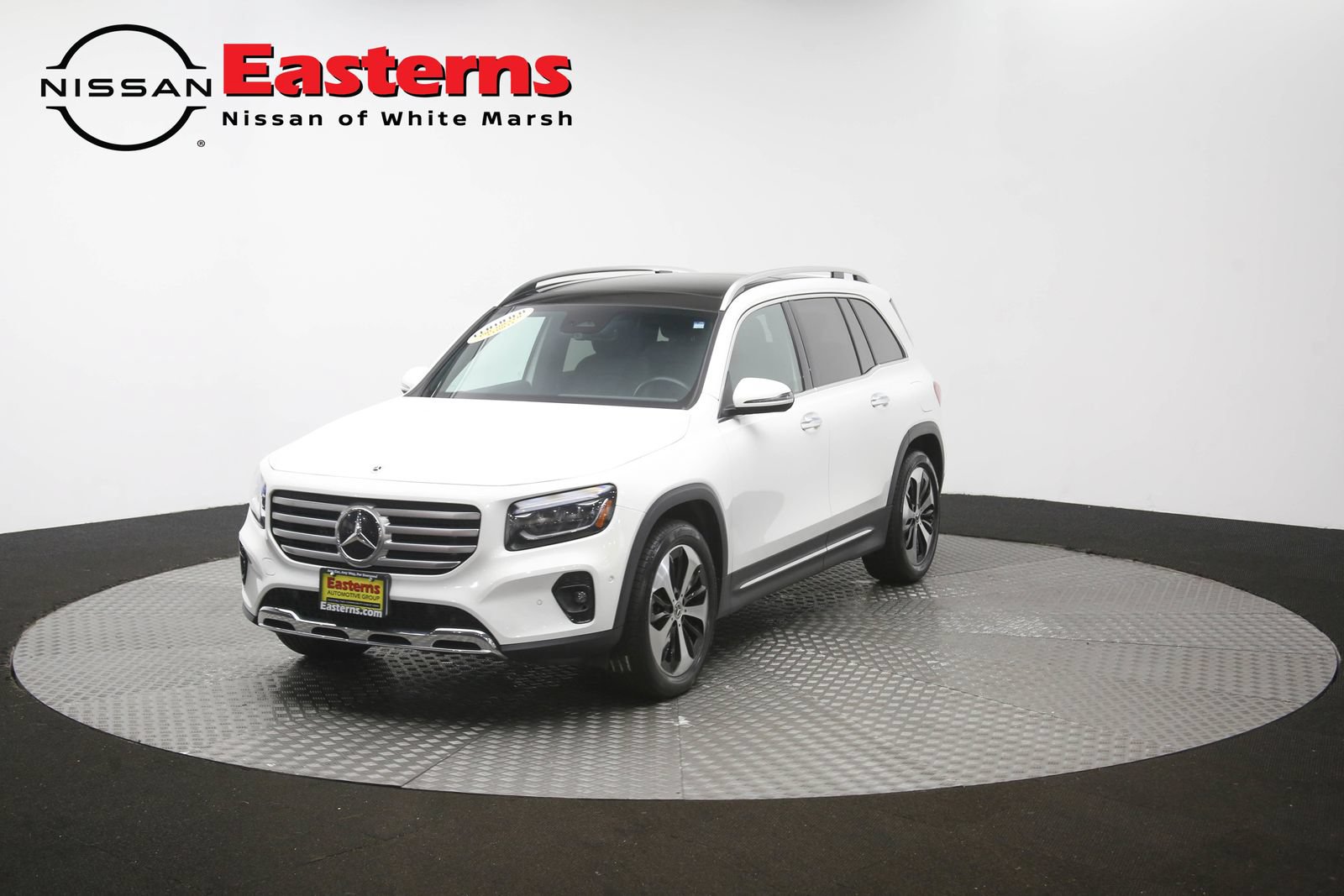 Used 2025 Mercedes-Benz GLB 250 w/ Exclusive Package image 57