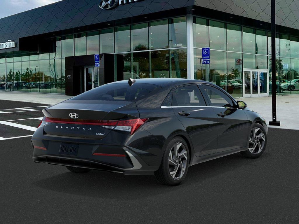 New 2026 Hyundai Elantra Limited FWD image 4