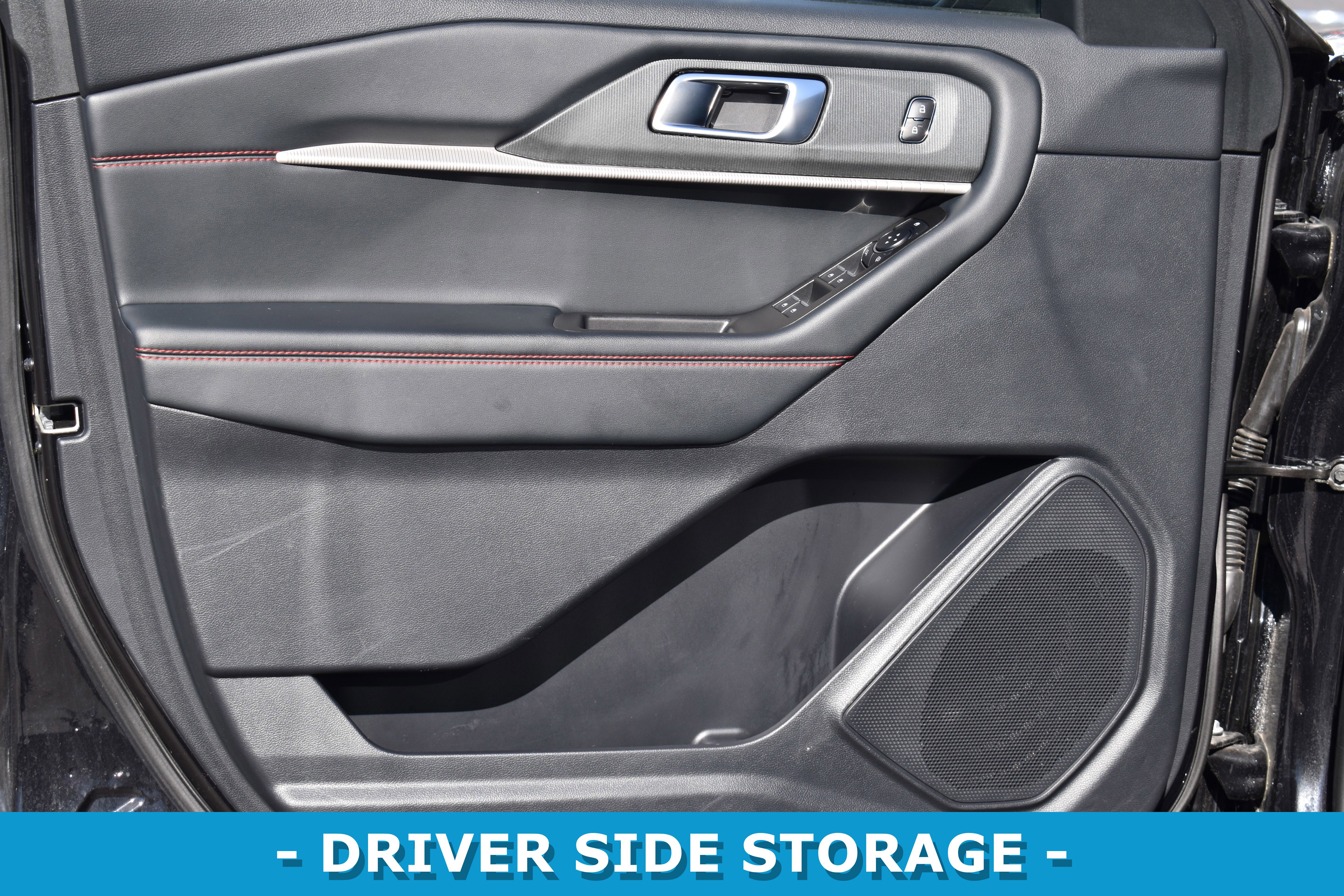 Used 2025 Ford Explorer ST-Line image 5