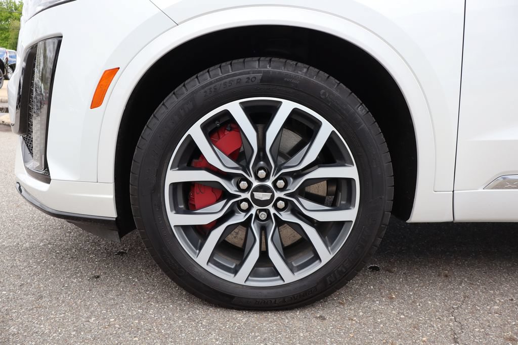 Certified 2024 Cadillac XT6 Sport w/ LPO, Floor Liner Package AWD/4WD image 30