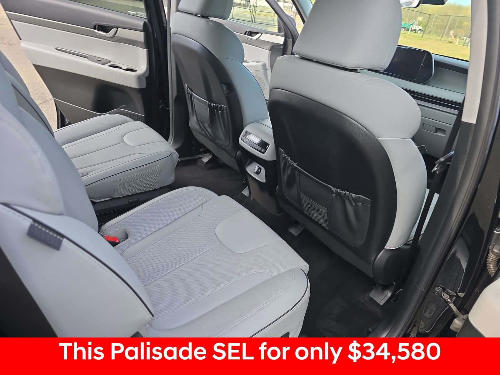 Used 2025 Hyundai Palisade SEL image 17