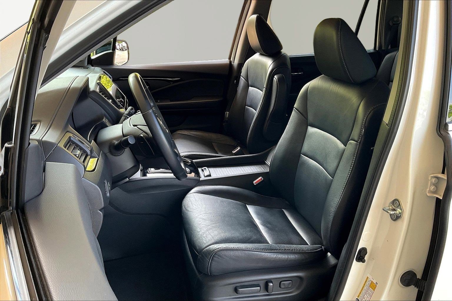 Used 2019 Honda Pilot Touring image 21