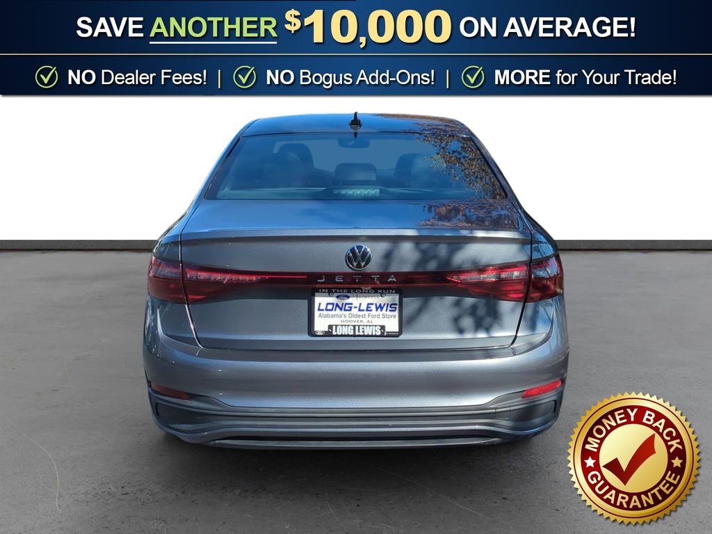 Used 2025 Volkswagen Jetta Sport image 5