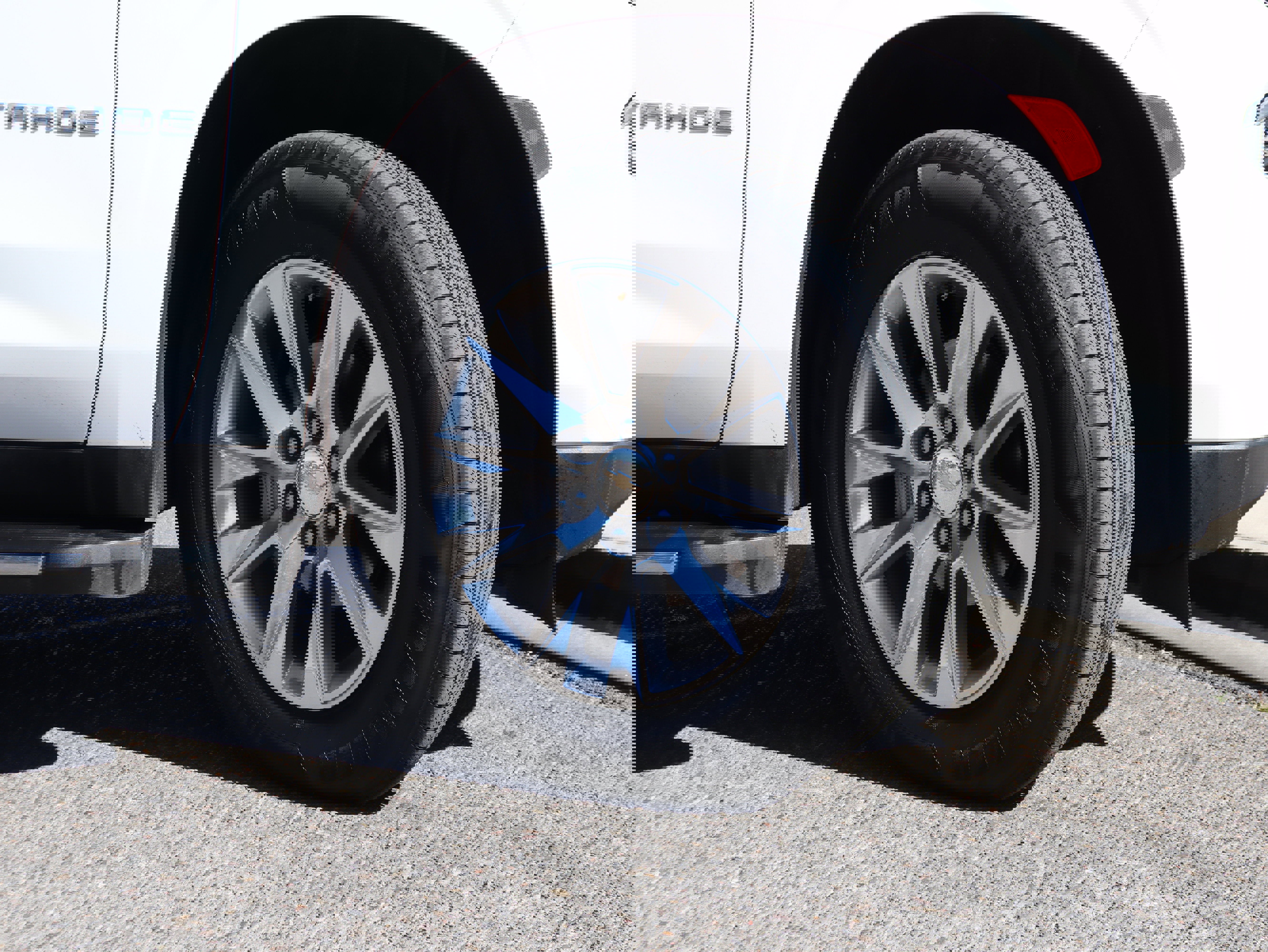 Used 2021 Chevrolet Tahoe Premier AWD/4WD image 13