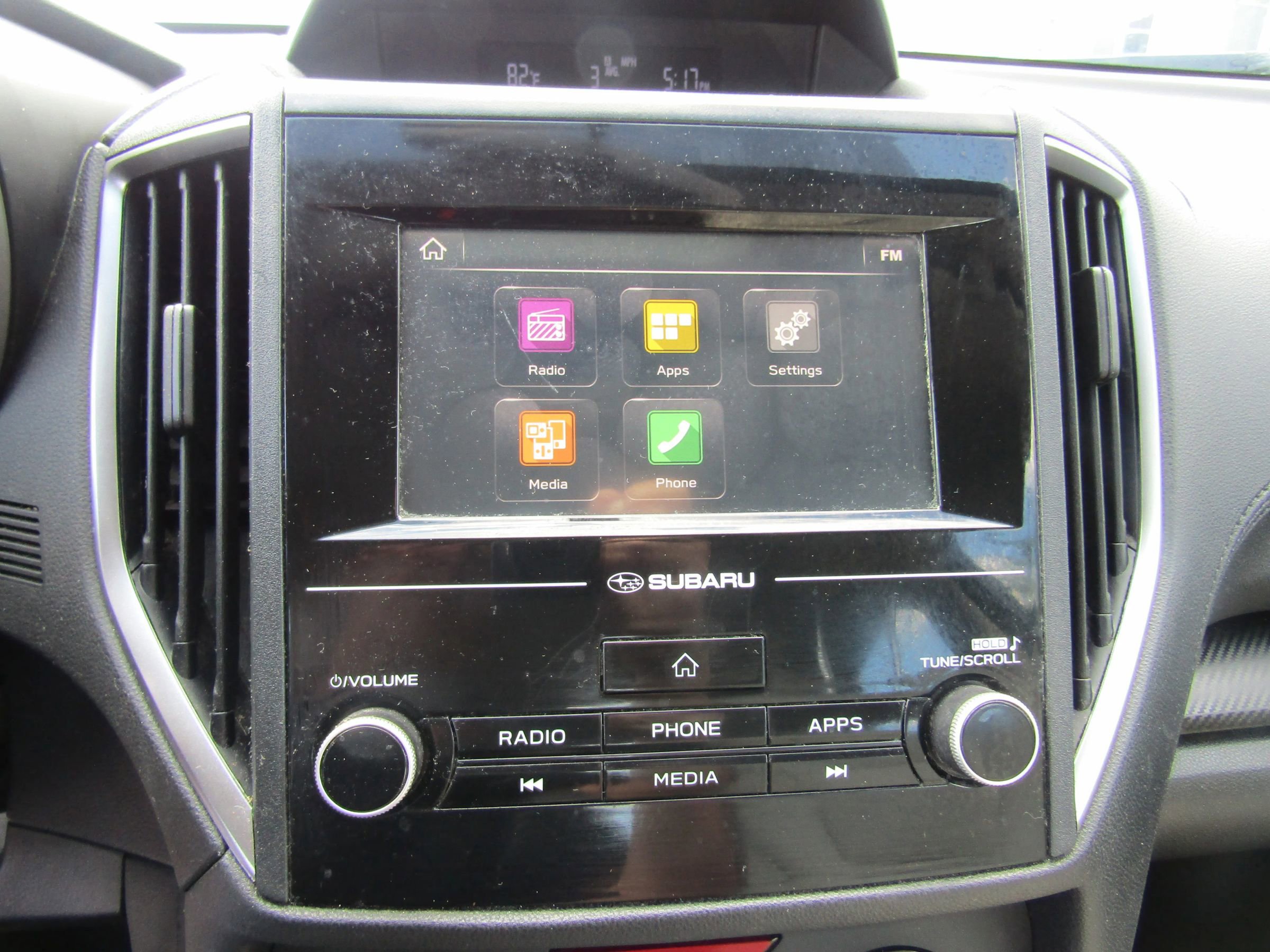 Used 2017 Subaru Impreza 2.0i Premium image 17