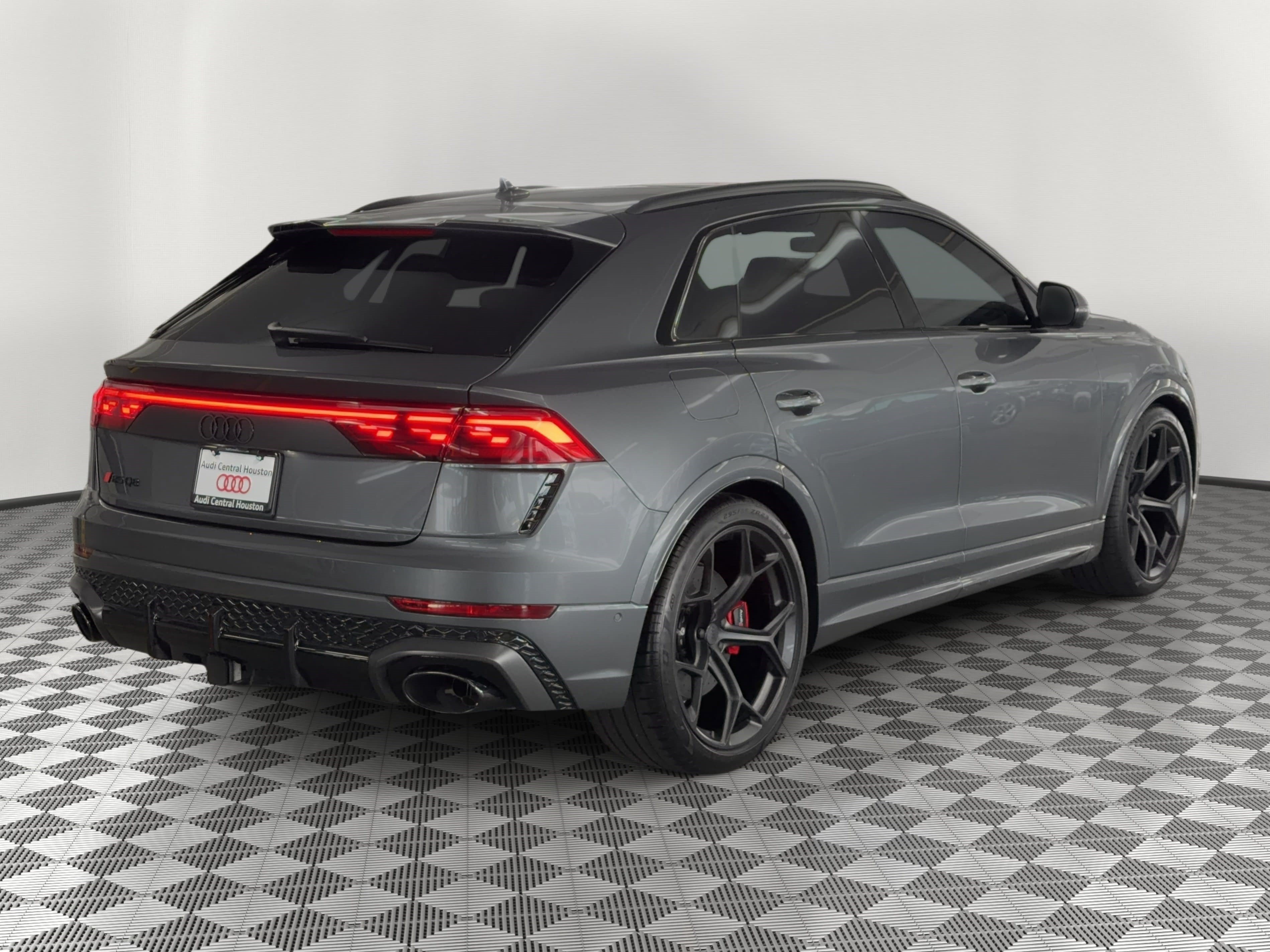 New 2026 Audi RS Q8 performance AWD/4WD image 9