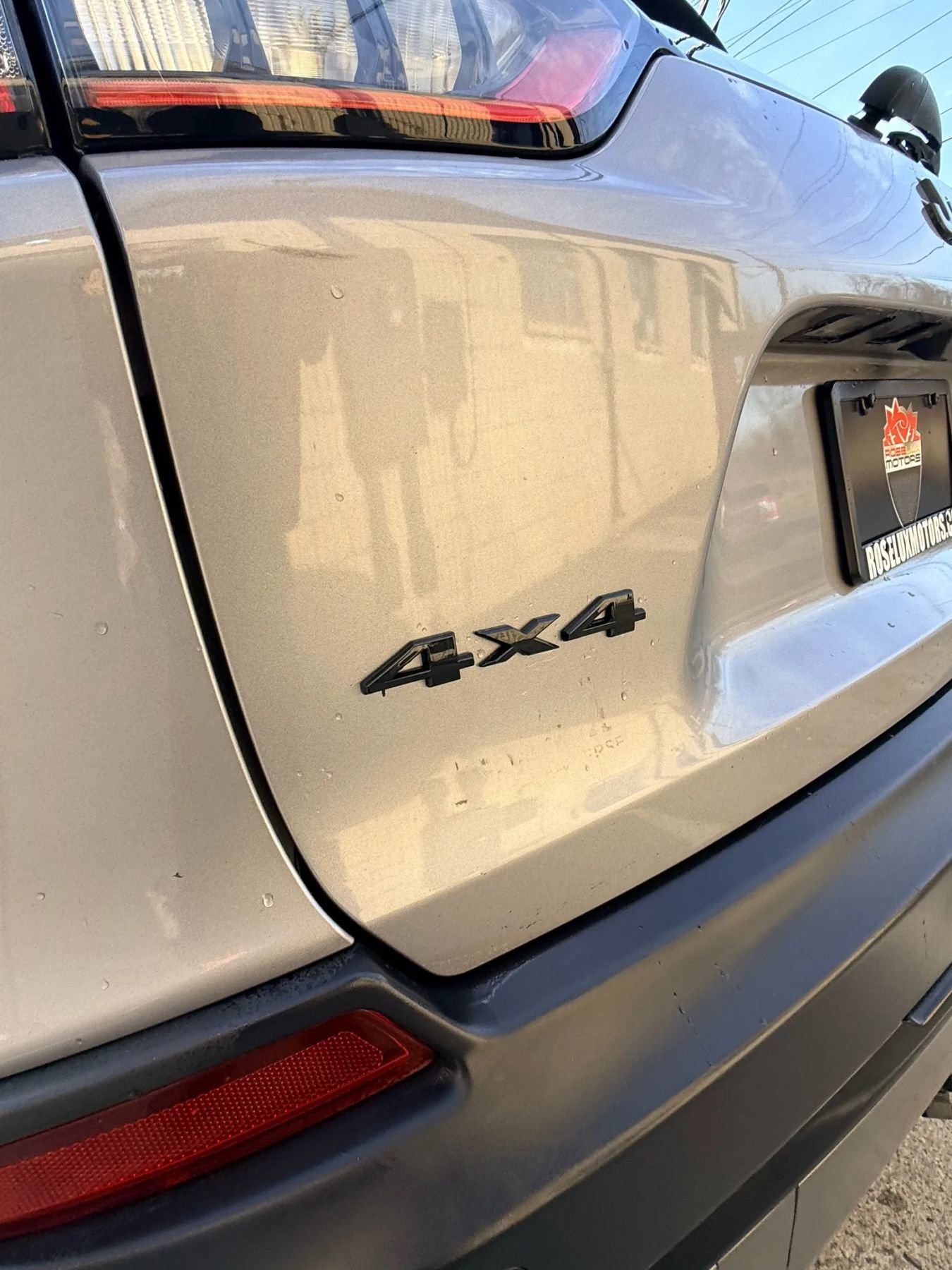 Used 2020 Jeep Cherokee Limited image 19