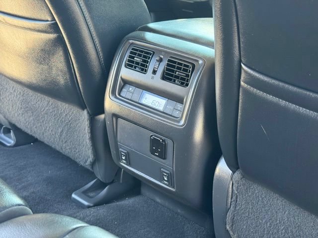 Used 2016 Nissan Pathfinder Platinum AWD/4WD image 23