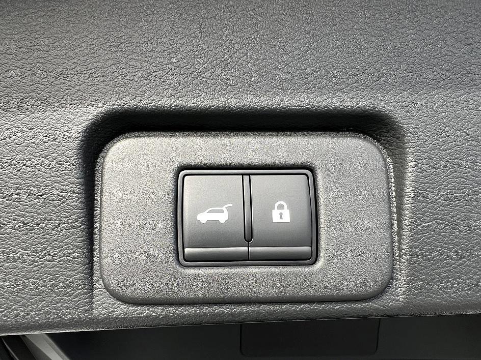 Certified 2025 Nissan Rogue SL w/ Tech Package image 22