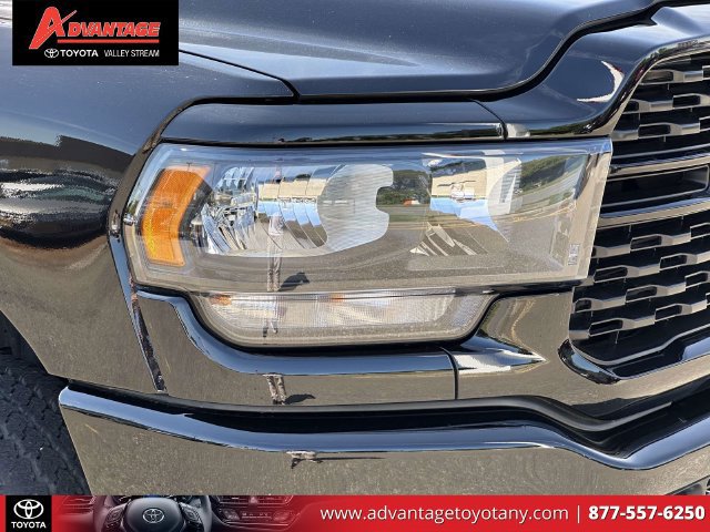 Used 2024 RAM 2500 Big Horn w/ Night Edition AWD/4WD image 12